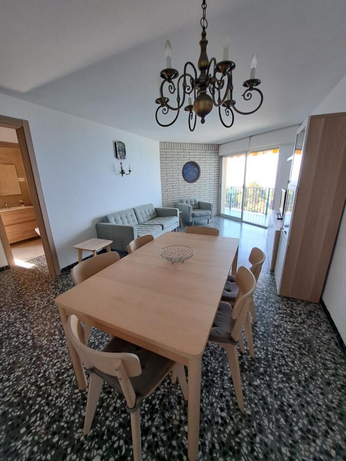 Gran Apartamento Vistas Mar Салоу Екстериор снимка