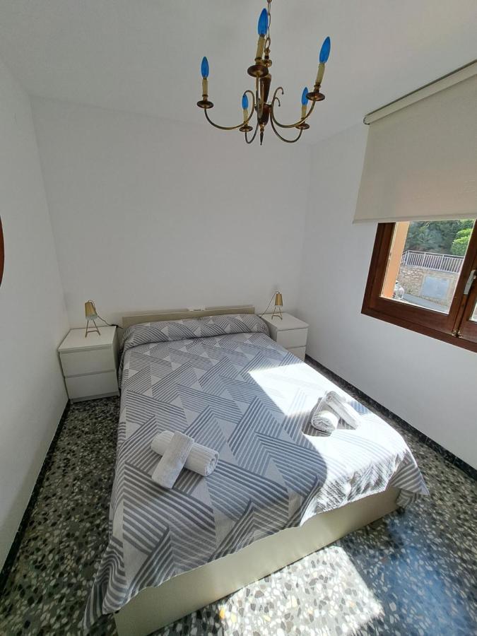 Gran Apartamento Vistas Mar Салоу Екстериор снимка